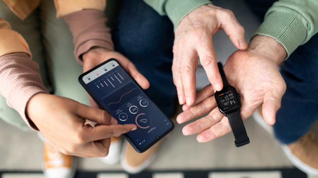 How Wearable Tech Is Redefining the Focus of Every Mobile App Development Company in the UK